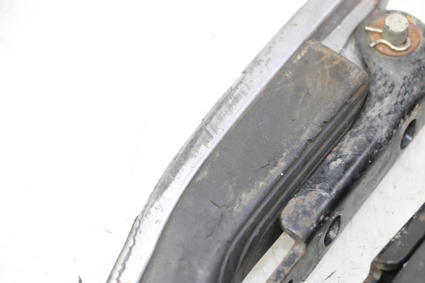 photo de PEDANA POSTERIORE PIAGGIO MP3 500 (2014 - 2017) - Zoom sui componenti