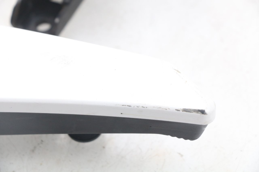 photo de COPPIA PEDANE POSTERIORI MBK MW TRYPTIK 125 (2017 - 2022) - Zoom sullo stato d'uso