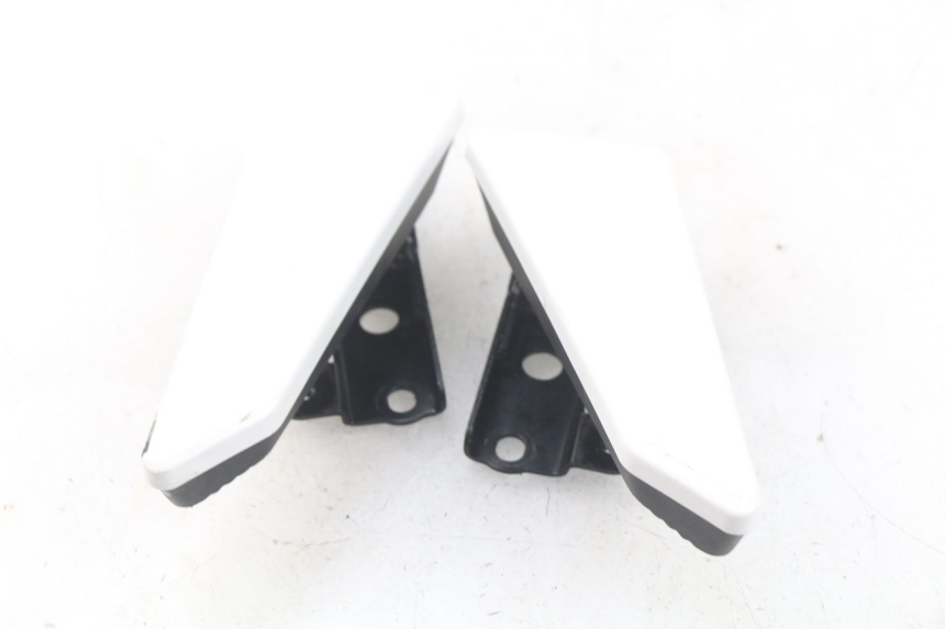 photo de COPPIA PEDANE POSTERIORI MBK MW TRYPTIK 125 (2017 - 2022) - Vista d'insieme del prodotto