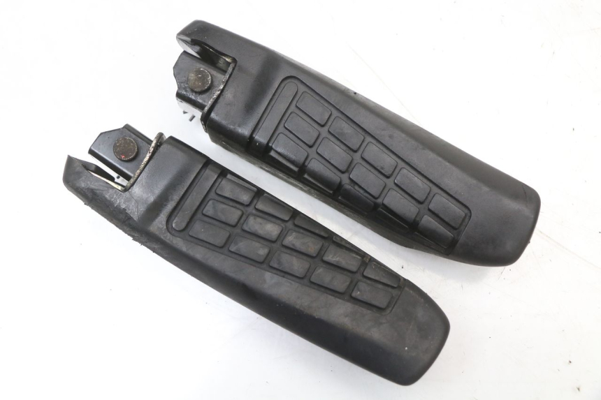 photo de PEDANA POSTERIORE MBK MW TRYPTIK 125 (2014 - 2016) - Vista principale