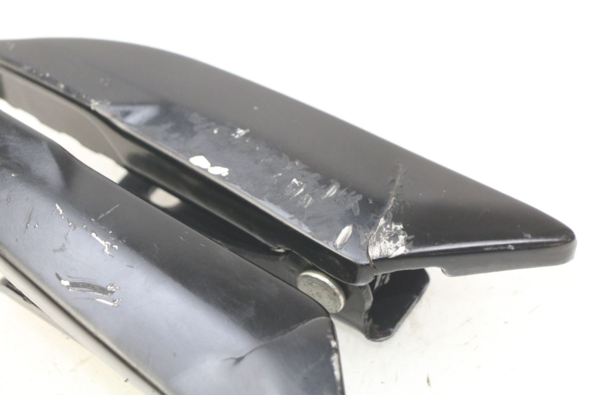 photo de PAIA DI PEDANE POSTERIORI PIAGGIO NEW TYPHOON 50 (2018 - 2021) - Altra angolazione