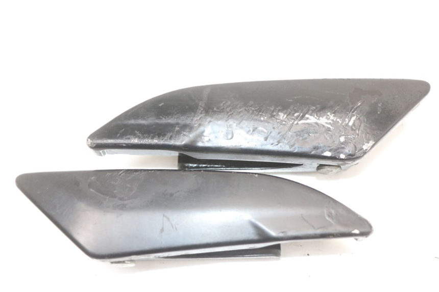 photo de PAIA DI PEDANE POSTERIORI PIAGGIO NEW TYPHOON 50 (2018 - 2021) - Zoom sullo stato d'uso