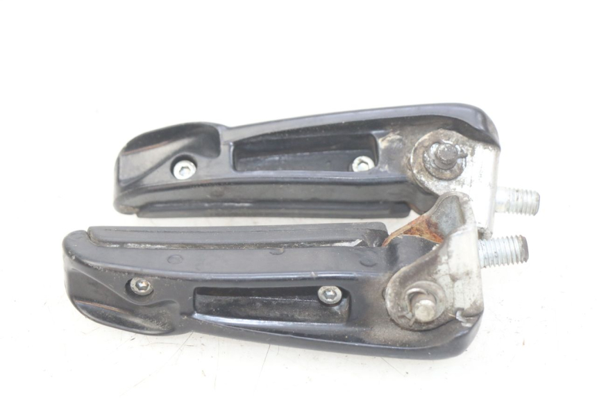 photo de PAIA DI PEDANE POSTERIORI GILERA NEXUS 125 (2007 - 2009) - Zoom sullo stato d'uso