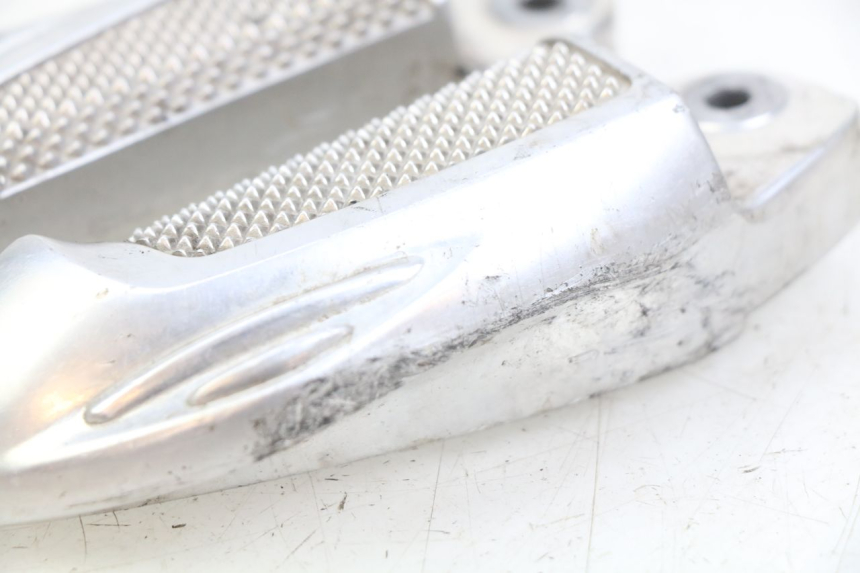 photo de PAIA DI PEDANE POSTERIORI HONDA NHX LEAD 110 (2008 - 2010) - Dettagli dei punti di fissaggio