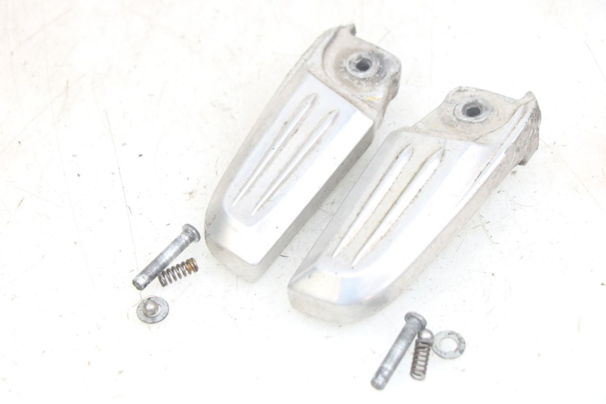 photo de PAIA DI PEDANE POSTERIORI HONDA PCX (JF28) 125 (2009 - 2011) - Vista principale