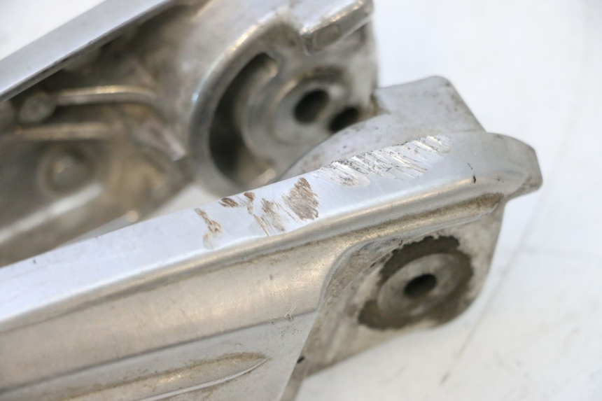 photo de PEDANA POSTERIORE HONDA PCX (JF57/JF64) 125 (2014 - 2018) - Zoom sullo stato d'uso