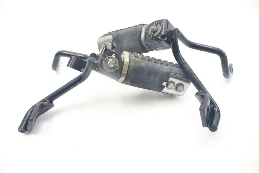 photo de PAIA DI PEDANE POSTERIORI KYMCO PEOPLE 250 (2004 - 2008) - Altra angolazione