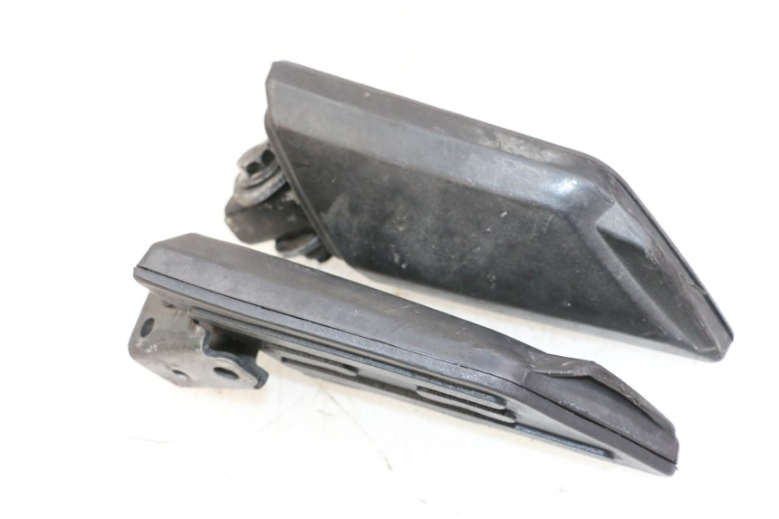 photo de PAIA DI PEDANE POSTERIORI PEUGEOT KISBEE 4T 50 (2018 - 2022) - Dettaglio del componente