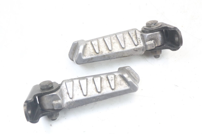 photo de PAIA DI PEDANE POSTERIORI PEUGEOT LUDIX 50 (2005 - 2007) - Vista principale