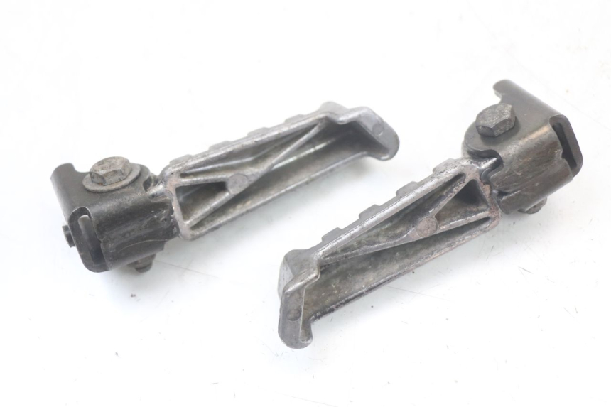 photo de PAIA DI PEDANE POSTERIORI PEUGEOT LUDIX 50 (2005 - 2007) - Primo piano tecnico