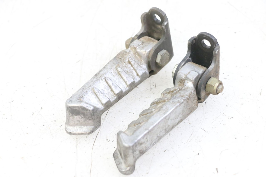 photo de PEDANA POSTERIORE PEUGEOT LUDIX ONE 50 (2005 - 2008) - Vista principale