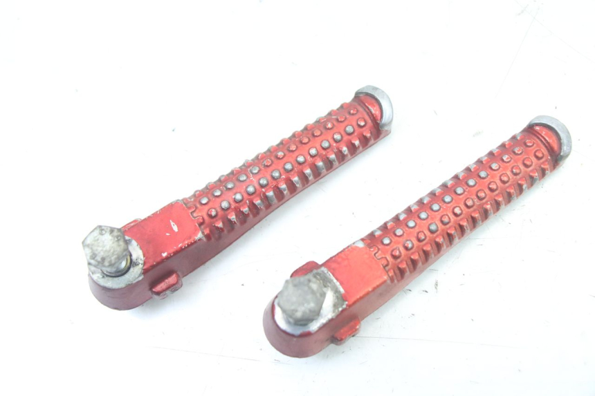 photo de PAIA DI PEDANE POSTERIORI PEUGEOT TKR TREKKER FURIOUS 50 (2005 - 2014) - Dettaglio del componente