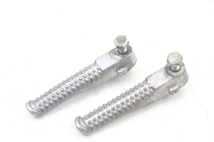 photo de PEDANA POSTERIORE PEUGEOT TREKKER TKR 50 (2005 - 2014) - Zoom sullo stato d'uso