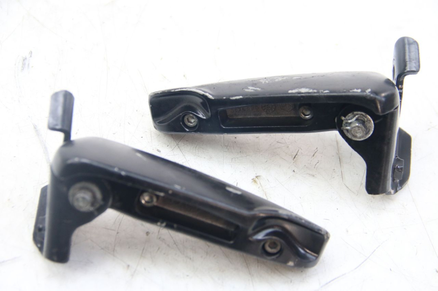 photo de PAIA DI PEDANE POSTERIORI GILERA RUNNER SP 50 (2009 - 2017) - Dettaglio del componente