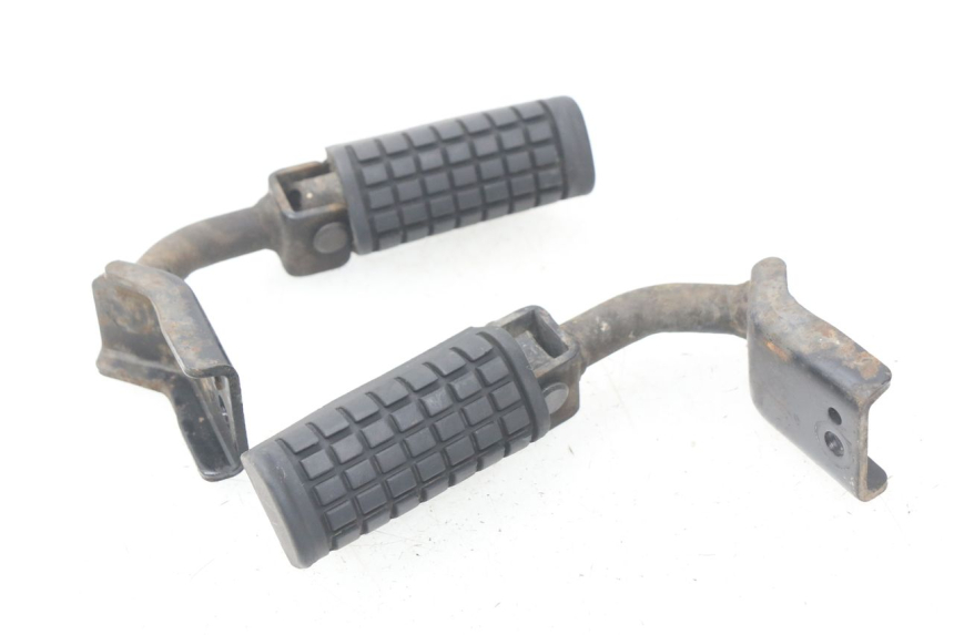 photo de COPPIA PEDANA POSTERIORE DAELIM S2 125 (2006 - 2007) - Vista principale