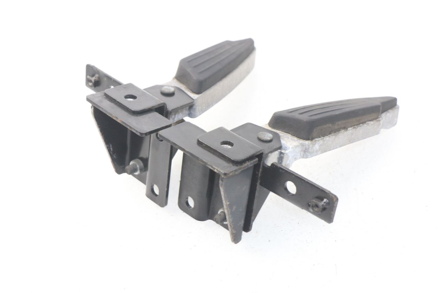 photo de COPPIA PEDANE POSTERIORI PEUGEOT SATELIS 300 (2012 - 2015) - Zoom sullo stato d'uso