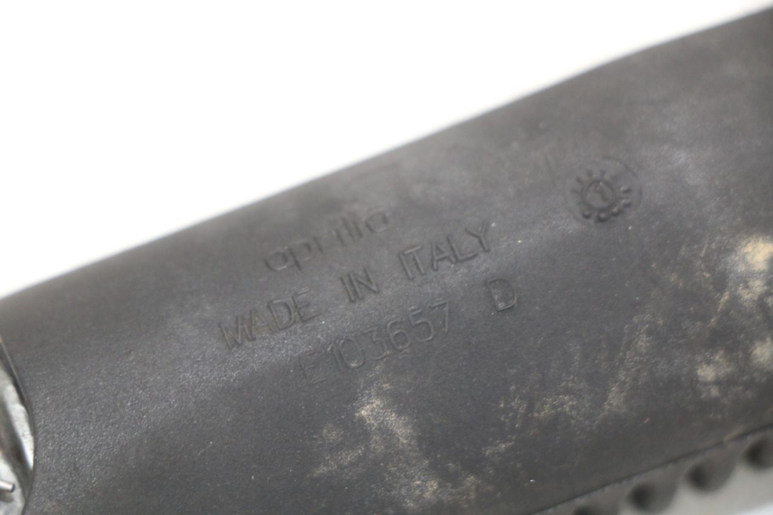 photo de COPPIA PEDANE POSTERIORI APRILIA SCARABEO GT 125 (1999 - 2007) - Vista d'insieme del prodotto