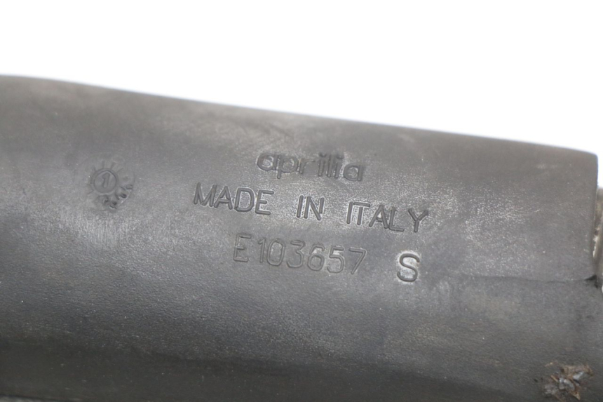 photo de COPPIA PEDANE POSTERIORI APRILIA SCARABEO GT 125 (1999 - 2007) - Dettagli dei punti di fissaggio