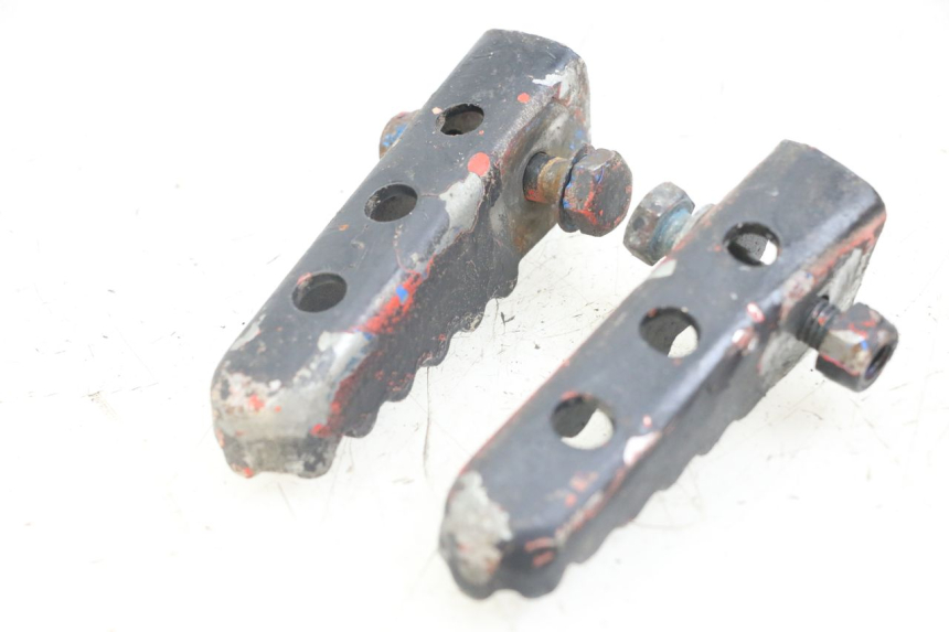 photo de PAIA DI PEDANE POSTERIORI DERBI SENDA SM X-TREME 50 (2006 - 2010) - Zoom sullo stato d'uso