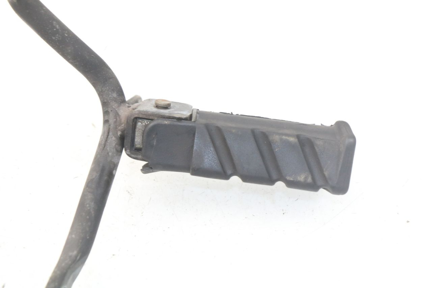 photo de COPPIA PEDANE POSTERIORI HONDA SES DYLAN 125 (2002 - 2006) - Altra angolazione