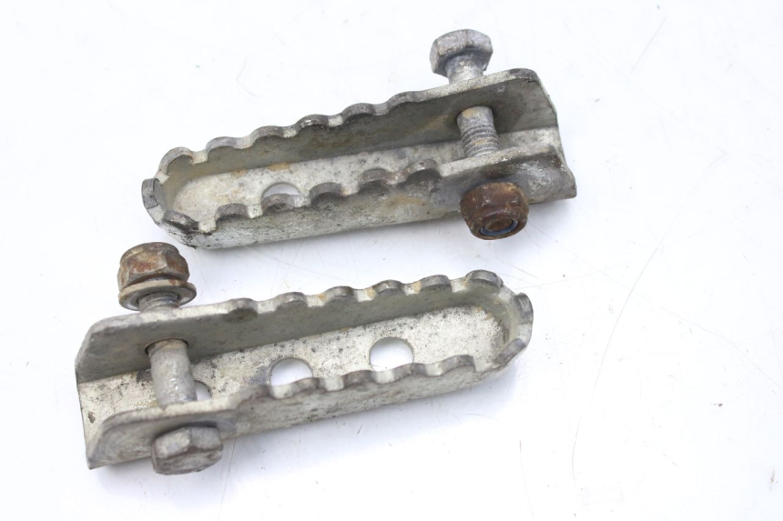 photo de PAIA DI PEDANE POSTERIORI GILERA SMT SUPERMOTARD 50 (2009 - 2017) - Vista principale