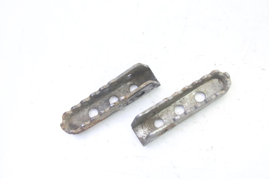 photo de PAIA DI PEDANE POSTERIORI GILERA SMT SUPERMOTARD 50 (2009 - 2017) - Dettaglio del componente