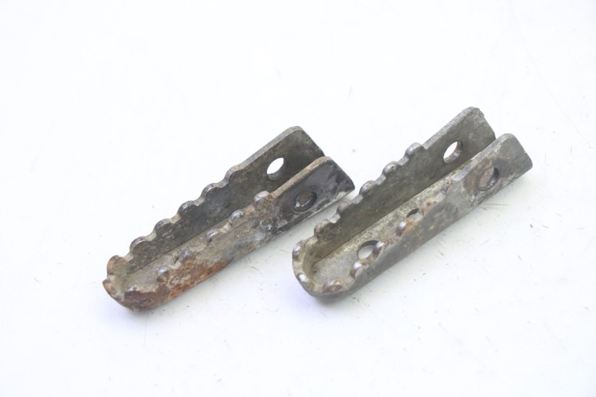 photo de PAIA DI PEDANE POSTERIORI GILERA SMT SUPERMOTARD 50 (2009 - 2017) - Zoom sullo stato d'uso