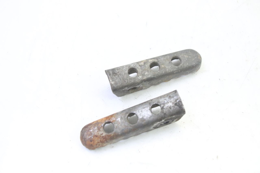 photo de PAIA DI PEDANE POSTERIORI GILERA SMT SUPERMOTARD 50 (2009 - 2017) - Primo piano tecnico