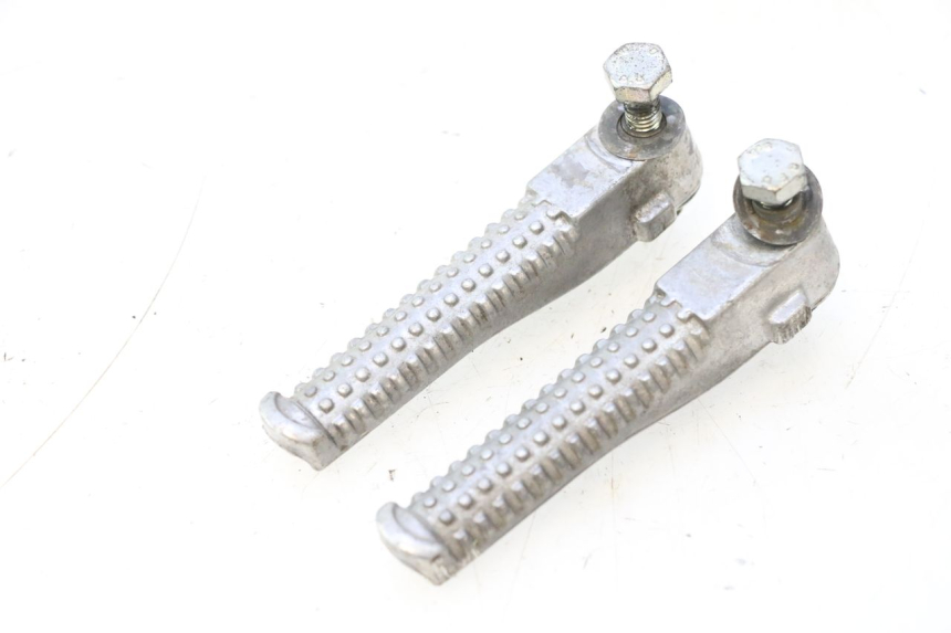 photo de PEDANA POSTERIORE PEUGEOT SPEEDFIGHT 2 AC 50 (2000 - 2009) - Vista principale