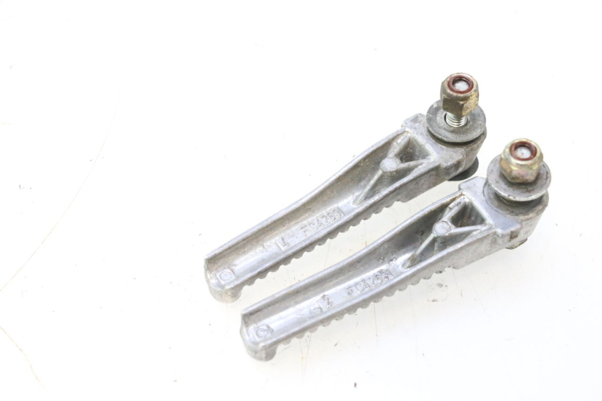 photo de PEDANA POSTERIORE PEUGEOT SPEEDFIGHT 2 AC 50 (2000 - 2009) - Zoom sullo stato d'uso