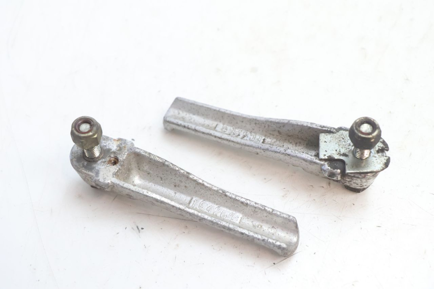 photo de PAIA DI PEDANE POSTERIORI PEUGEOT SPEEDFIGHT LC 50 (1996 - 2002) - Altra angolazione