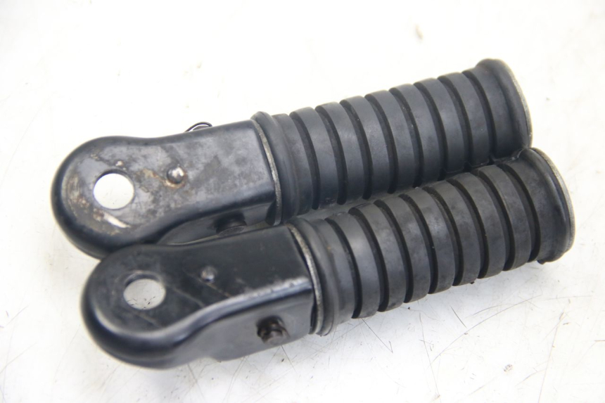 photo de PAIA DI PEDANE POSTERIORI YAMAHA SR 125 (1982 - 2003) - Altra angolazione