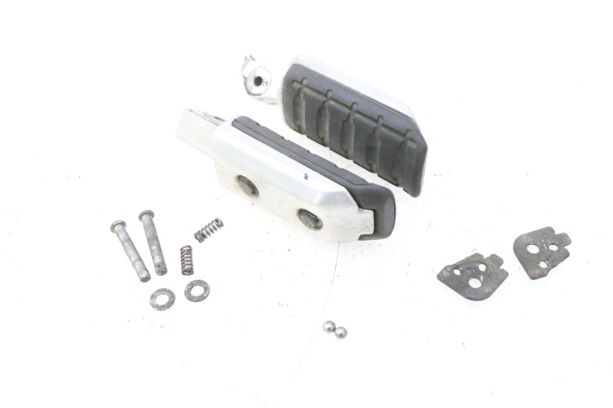 photo de PEDANA POSTERIORE HONDA ST PAN EUROPEAN 1100 (1990 - 2002) - Dettaglio del componente