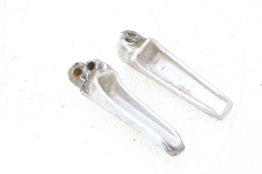 photo de PEDANA POSTERIORE SUZUKI SV S 650 (2003 - 2009) - Primo piano tecnico