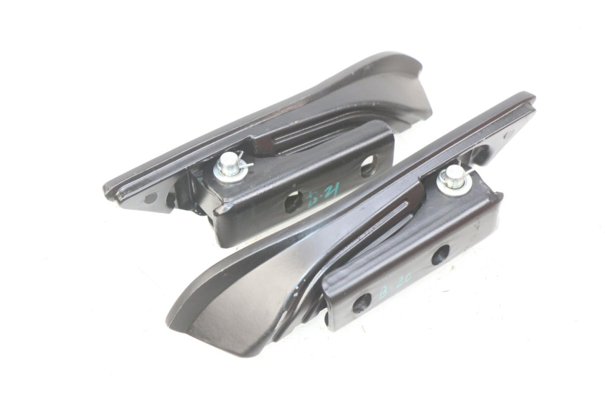 photo de PAIA DI PEDANE POSTERIORI APRILIA SXR 50 (2021 - 2023) - Vista principale