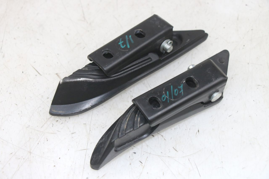 photo de PAIA DI PEDANE POSTERIORI APRILIA SXR 50 (2021 - 2023) - Zoom sullo stato d'uso