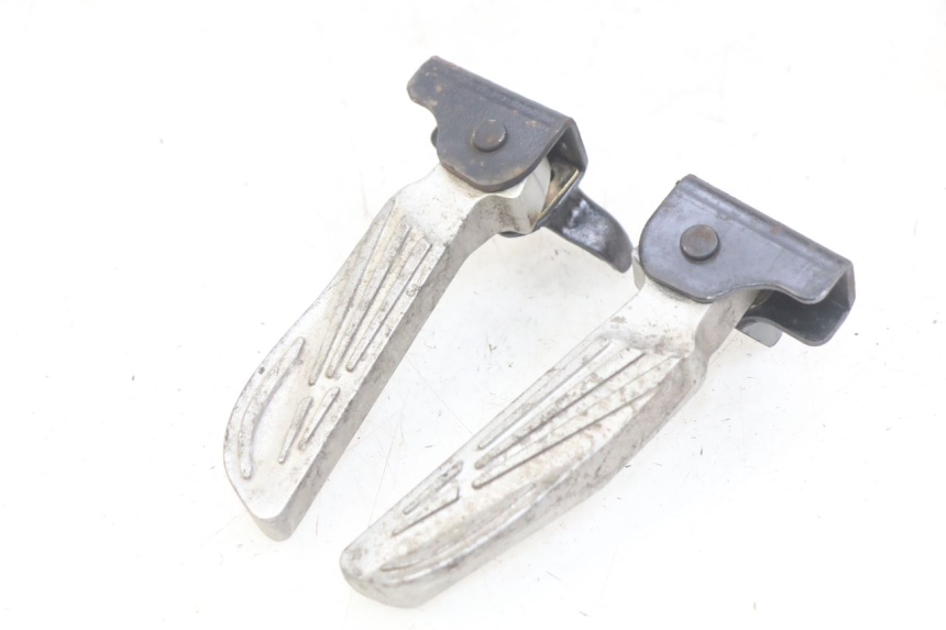 photo de PAIA DI PEDANE POSTERIORI SYM SYMPHONY 125 (2009 - 2015) - Vista principale