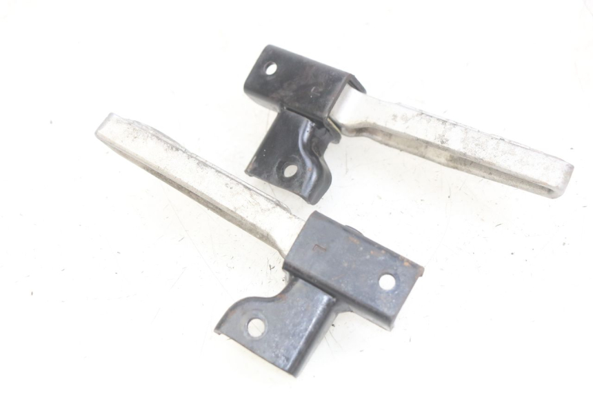 photo de PAIA DI PEDANE POSTERIORI SYM SYMPHONY 125 (2009 - 2015) - Altra angolazione