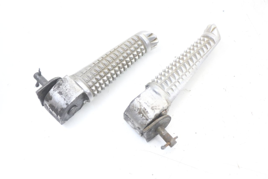 photo de PEDANA POSTERIORE YAMAHA TDR DELTABOX 125 (1997 - 2003) - Zoom sullo stato d'uso