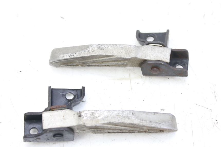 photo de PAIA DI PEDANE POSTERIORI PEUGEOT TWEET 4T 50 (2010 - 2014) - Zoom sullo stato d'uso