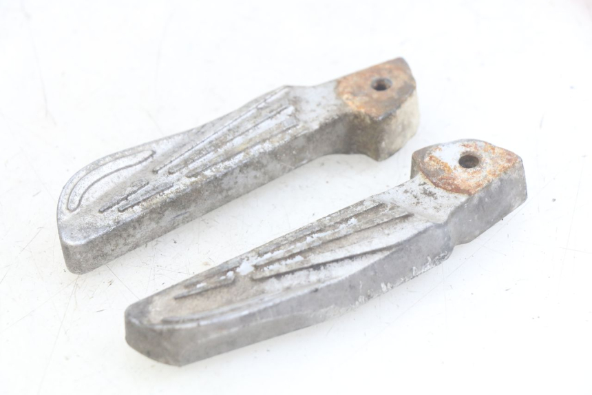 photo de PAIA DI PEDANE POSTERIORI PEUGEOT TWEET 4T 50 (2010 - 2014) - Altra angolazione