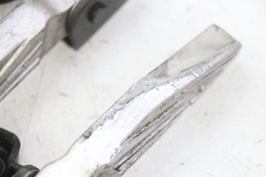 photo de PAIA DI PEDANE POSTERIORI PEUGEOT TWEET 4T 50 (2018 - 2022) - Altra angolazione