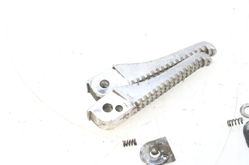 photo de PEDANA POSTERIORE PIAGGIO TYPHOON 50 (2000 - 2009) - Altra angolazione