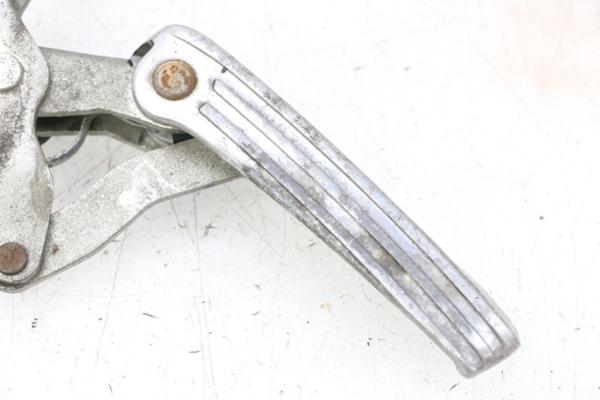 photo de COPPIA PEDANE POSTERIORI PIAGGIO VESPA GTS SUPER IE 125 (2009 - 2016) - Ispezione visiva dettagliata