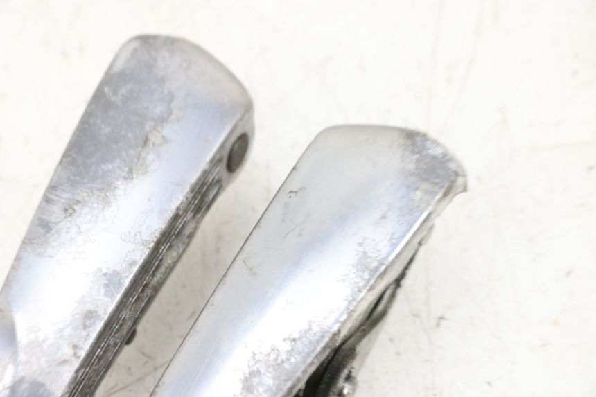 photo de COPPIA PEDANE POSTERIORI PIAGGIO VESPA GTS SUPER IE 125 (2009 - 2016) - Vista d'insieme del prodotto