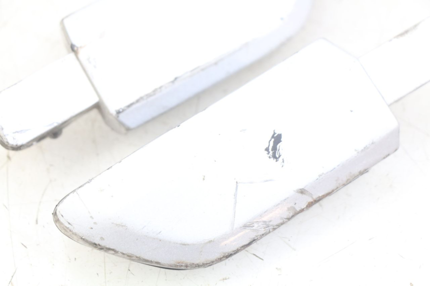 photo de PAIA DI PEDANE POSTERIORI YAMAHA X-CITY XCITY 125 (2007 - 2013) - Primo piano tecnico