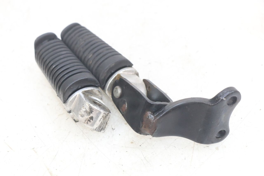 photo de PAIA DI PEDANE POSTERIORI YAMAHA X-MAX XMAX 250 (2006 - 2009) - Altra angolazione