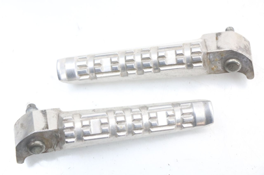 photo de PAIA DI PEDANE POSTERIORI YAMAHA X-MAX XMAX 125 (2010 - 2013) - Dettaglio del componente