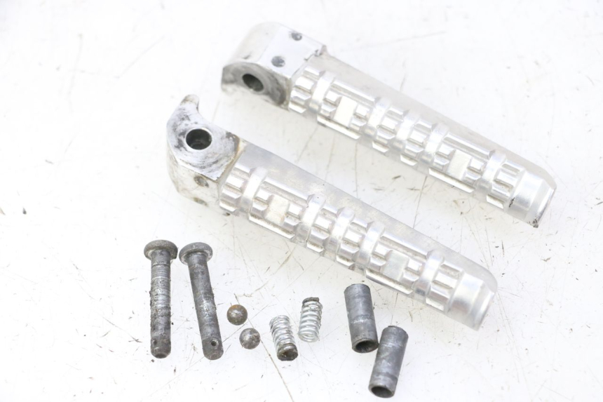 photo de PAIA DI PEDANE POSTERIORI YAMAHA X-MAX XMAX 125 (2010 - 2013) - Vista principale