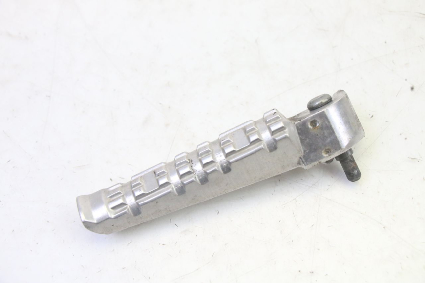 photo de PAIA DI PEDANE POSTERIORI YAMAHA X-MAX XMAX 125 (2010 - 2013) - Primo piano tecnico